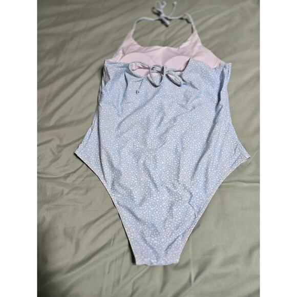 Walkonbeach xl women's light blue polka dot one piece swimsuit new with tags - Picture 4 of 8